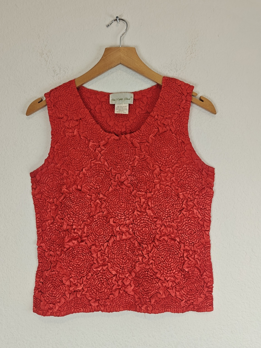 VTG She's All That Red Crinkle Stretch Textured Tank Top Y2K One Size Fits Most